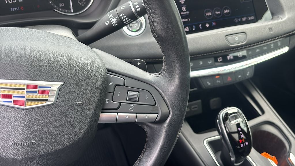 2021 Cadillac XT4 Premium Luxury