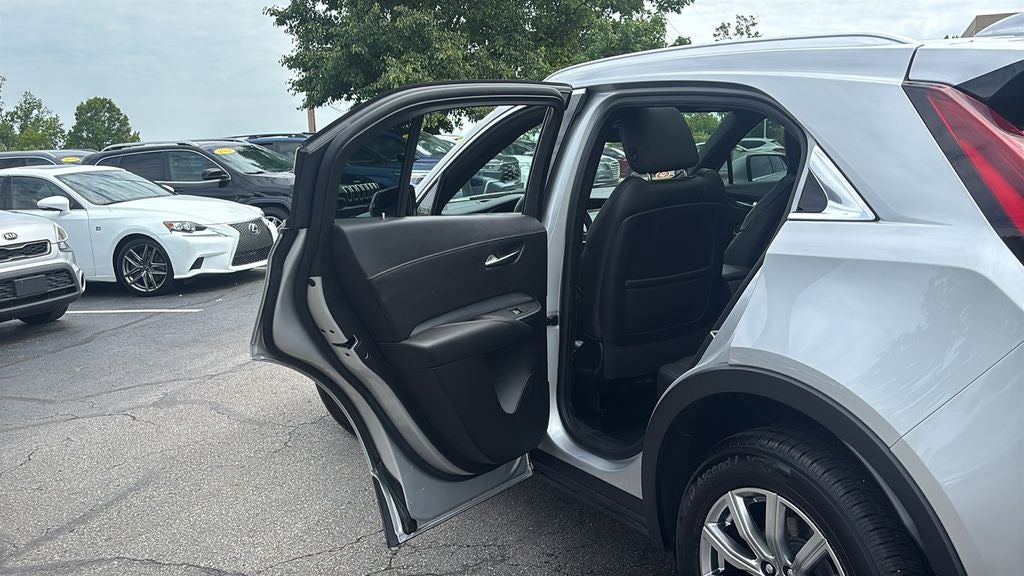 2021 Cadillac XT4 Premium Luxury
