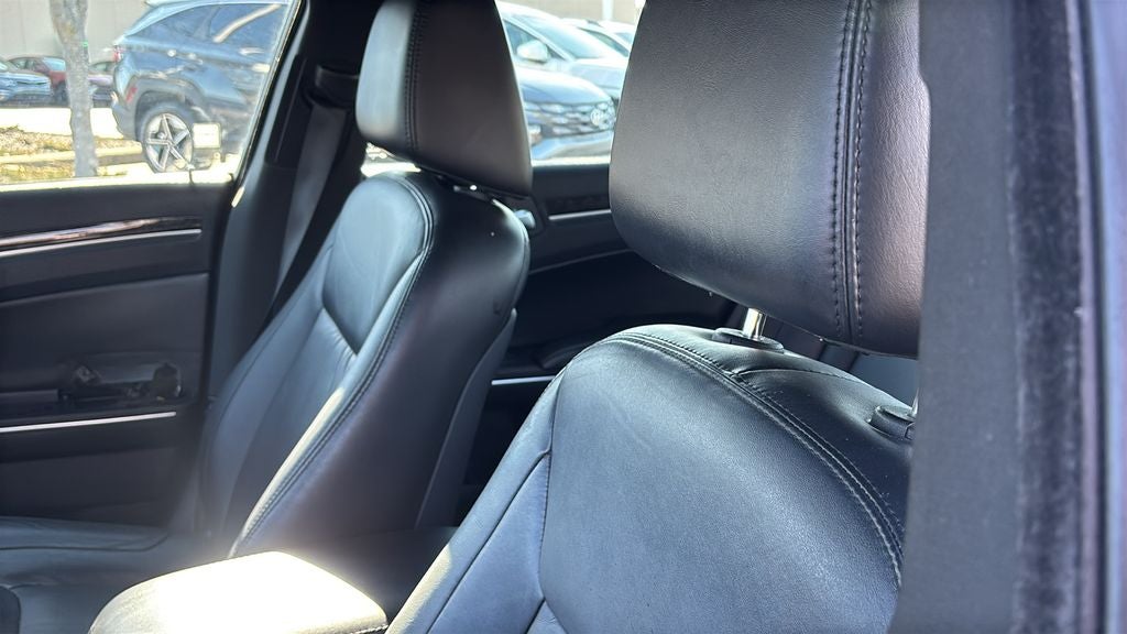 2011 Chrysler 300 Limited