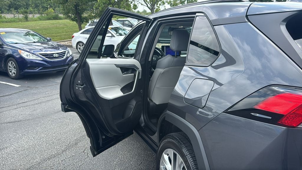 2024 Toyota RAV4 XLE Premium