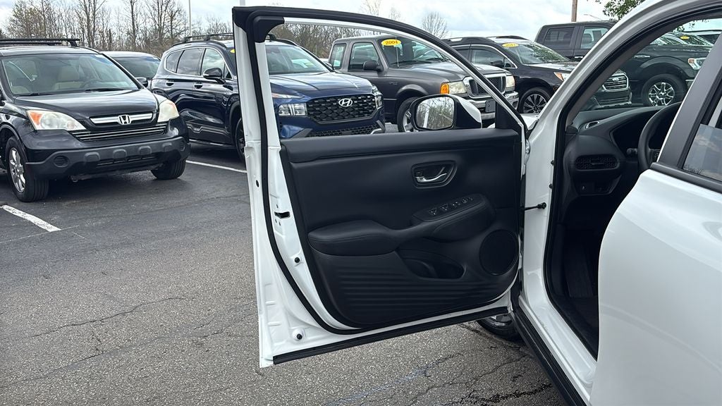 2026 Honda HR-V LX