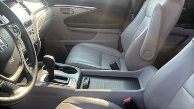 2018 Honda Pilot EX-L w/Honda Sensing