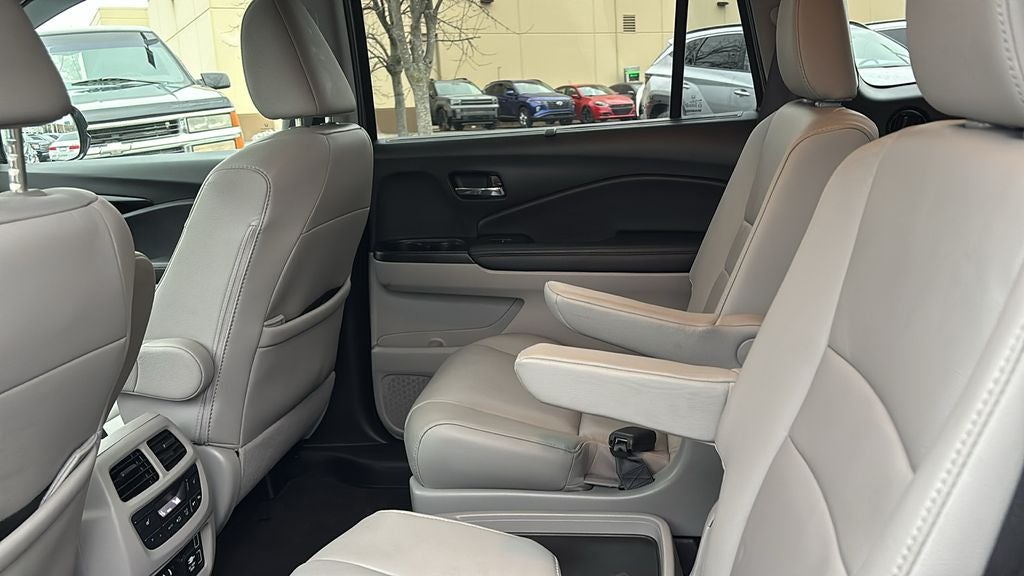 2021 Honda Pilot Touring 7 Passenger