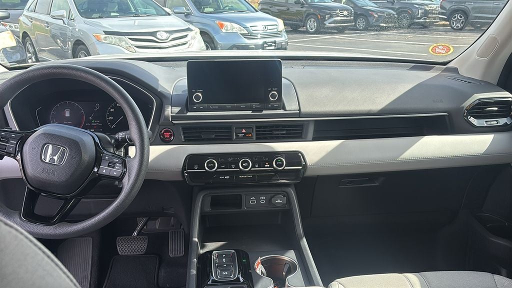 2023 Honda Pilot LX