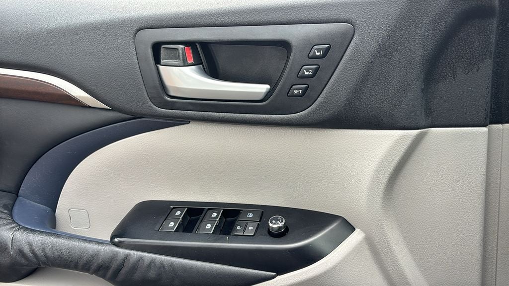 2014 Toyota Highlander Limited