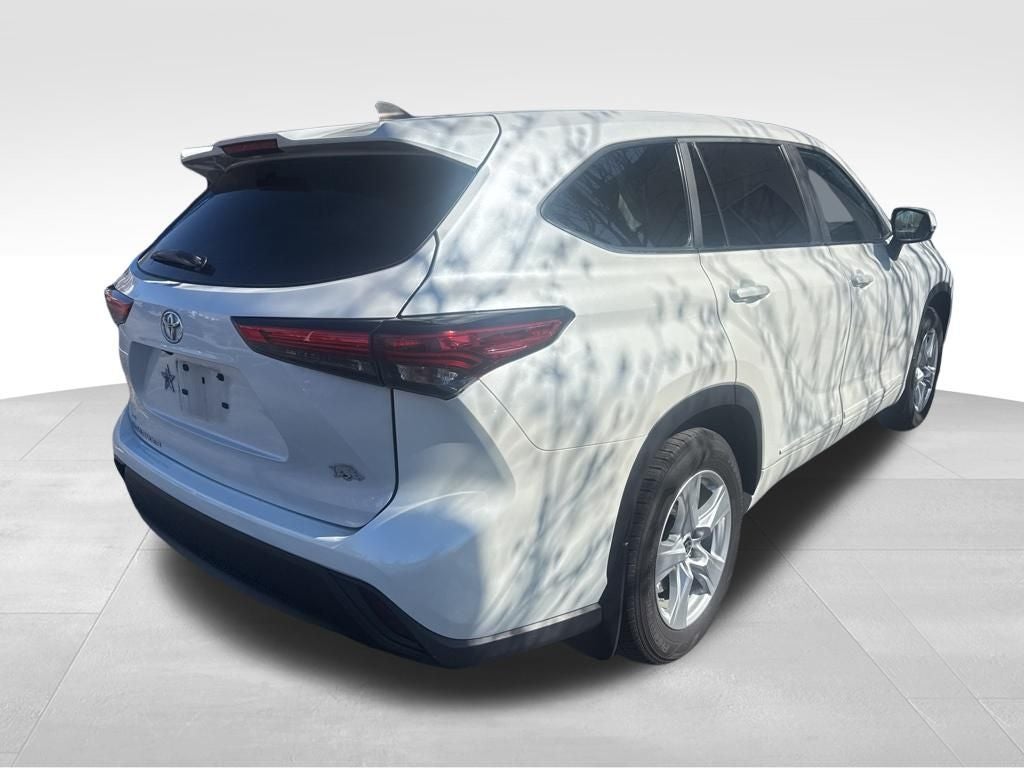 2023 Toyota Highlander L