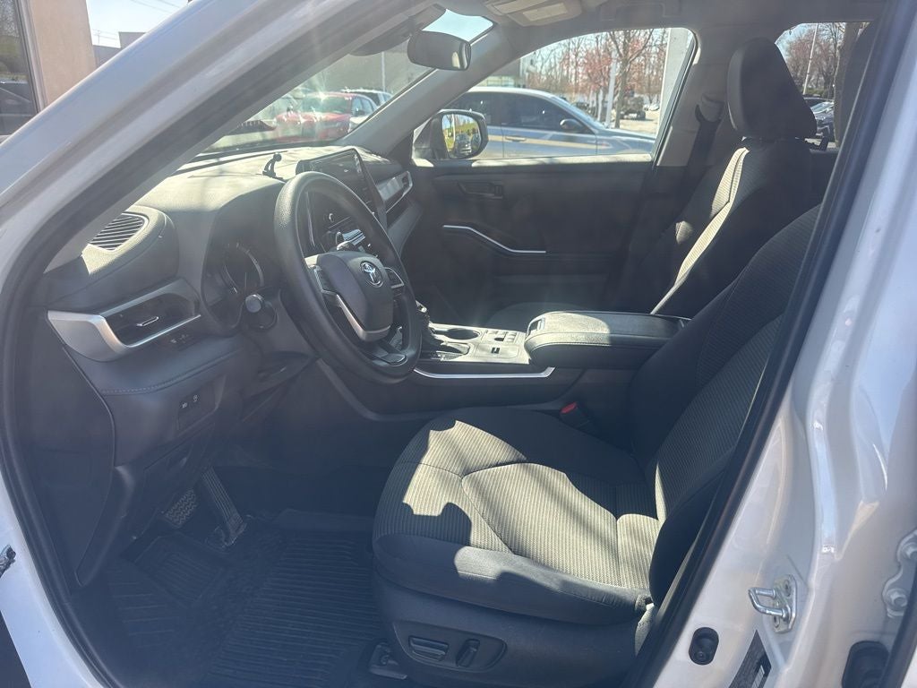 2023 Toyota Highlander L