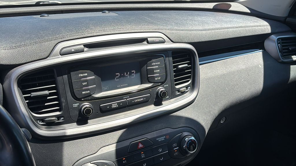 2016 Kia Sorento LX