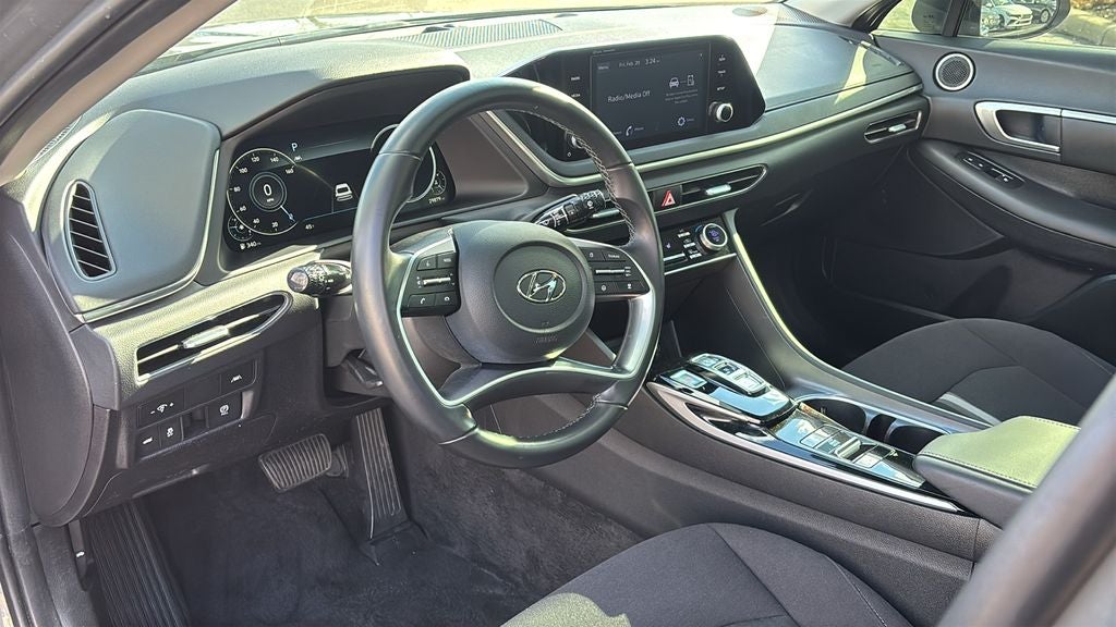 2022 Hyundai SONATA SEL