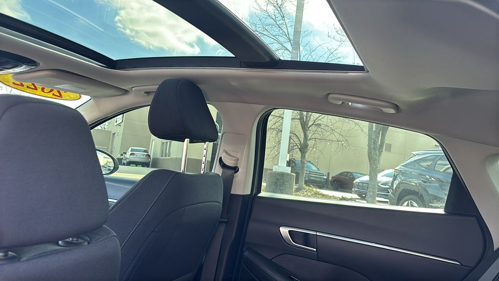 2022 Hyundai SONATA SEL