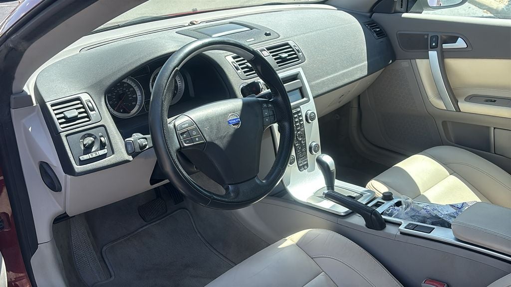 2011 Volvo C70 T5