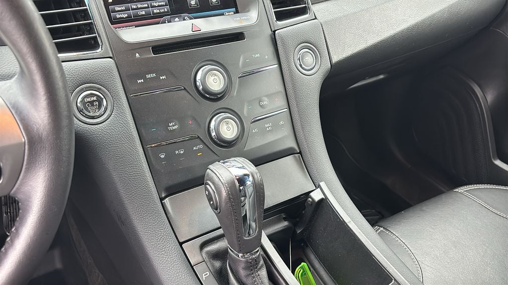 2015 Ford Taurus SEL