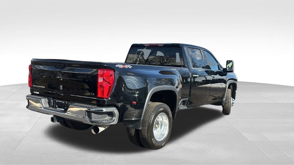2025 Chevrolet Silverado 3500HD LTZ