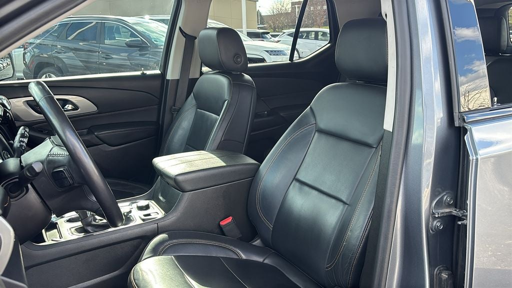 2021 Chevrolet Traverse RS