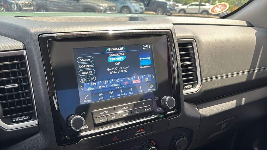 2022 Nissan Frontier SV