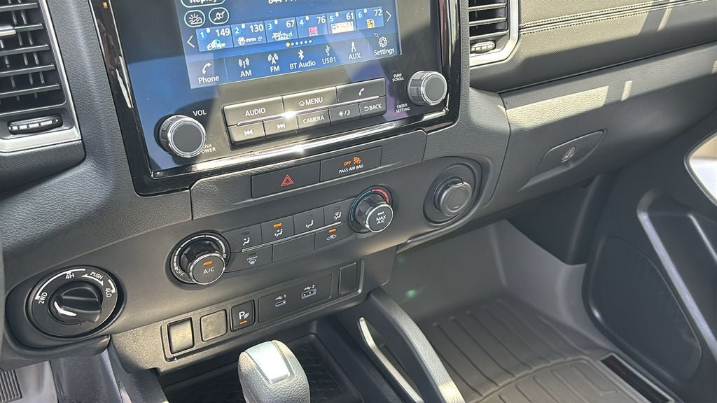 2022 Nissan Frontier SV