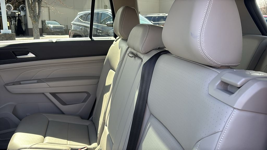 2023 Volkswagen Atlas 3.6L V6 SE w/Technology