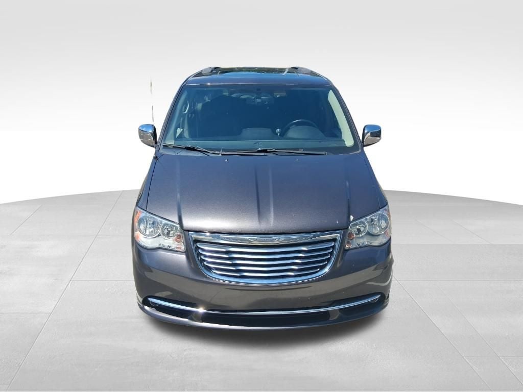 2016 Chrysler Town & Country Touring-L