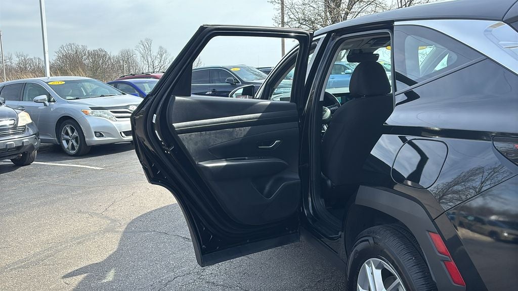 2025 Hyundai TUCSON SE