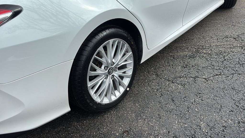 2018 Toyota Camry Hybrid XLE