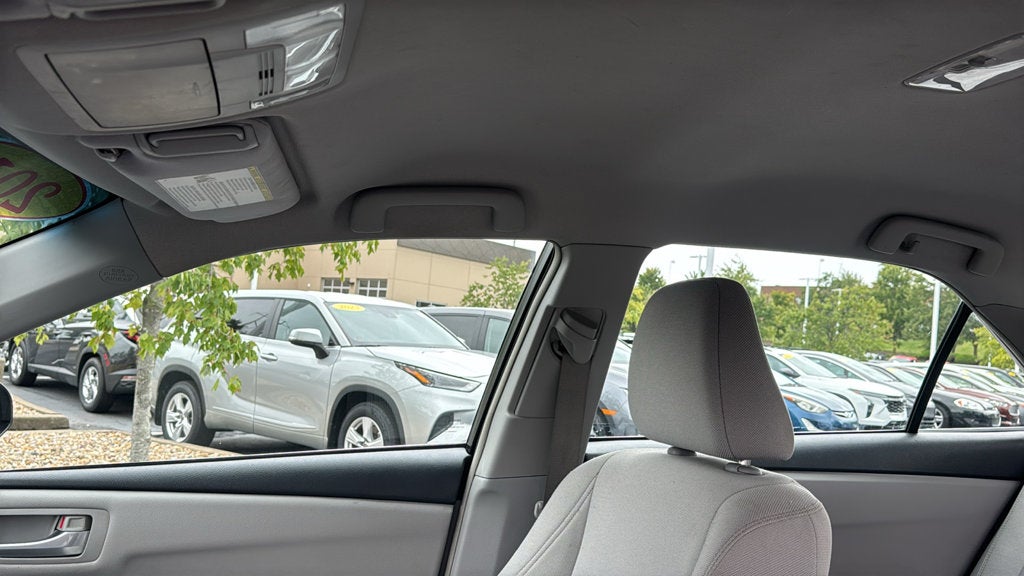 2016 Toyota Camry Hybrid LE