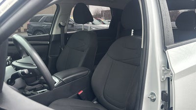 2022 Hyundai TUCSON SE