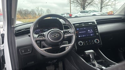 2022 Hyundai TUCSON SE