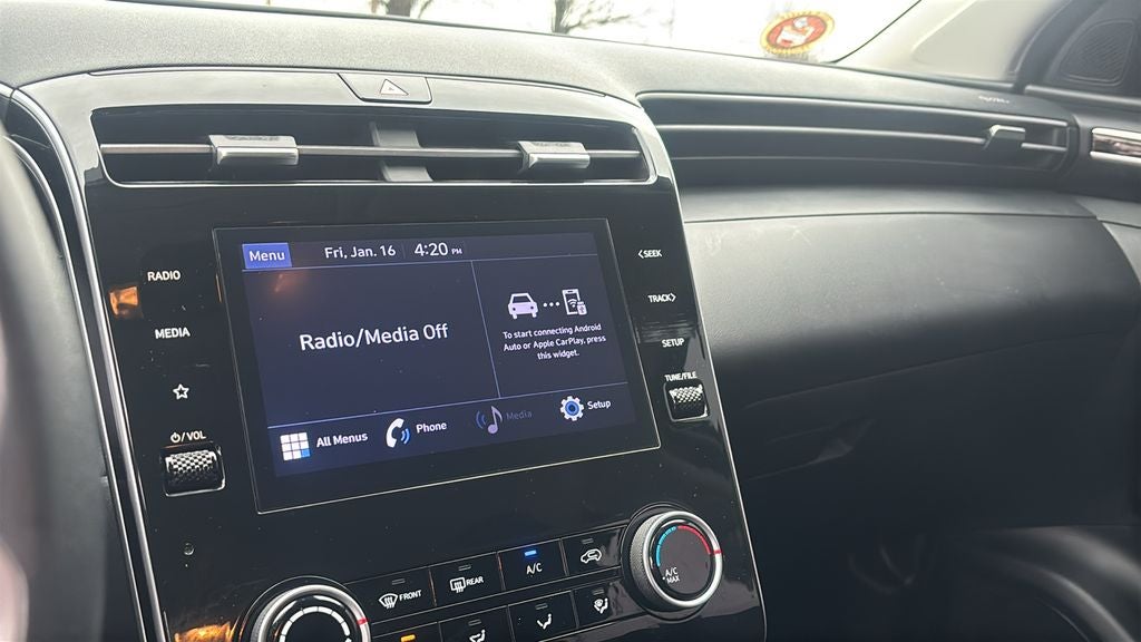 2022 Hyundai TUCSON SE