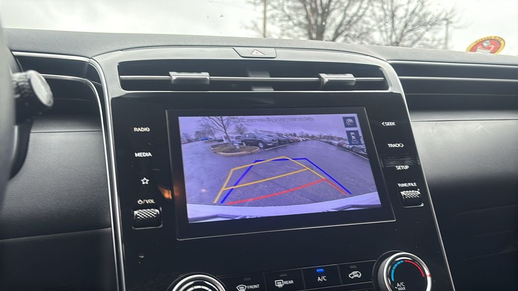 2022 Hyundai TUCSON SE