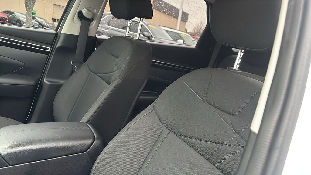 2022 Hyundai TUCSON SE