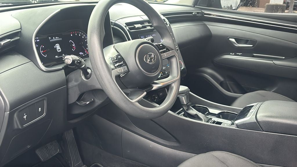 2022 Hyundai TUCSON SE