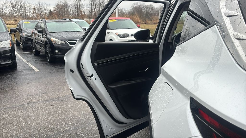 2022 Hyundai TUCSON SE