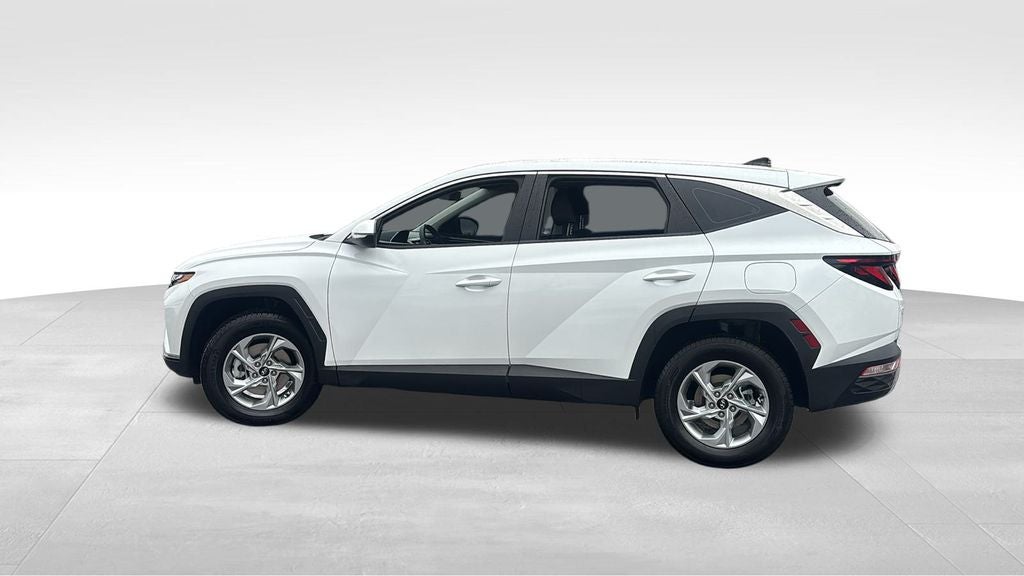 2022 Hyundai TUCSON SE