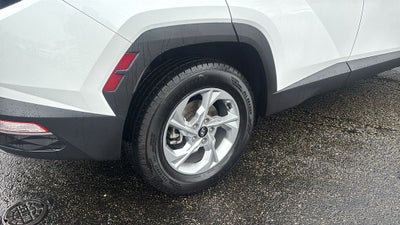 2022 Hyundai TUCSON SE