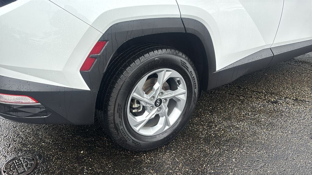 2022 Hyundai TUCSON SE