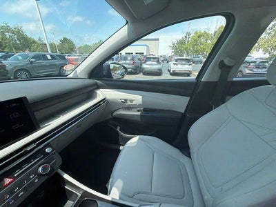 2026 Hyundai TUCSON SE