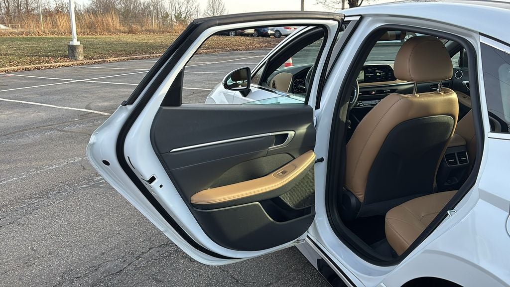 2021 Hyundai SONATA Limited