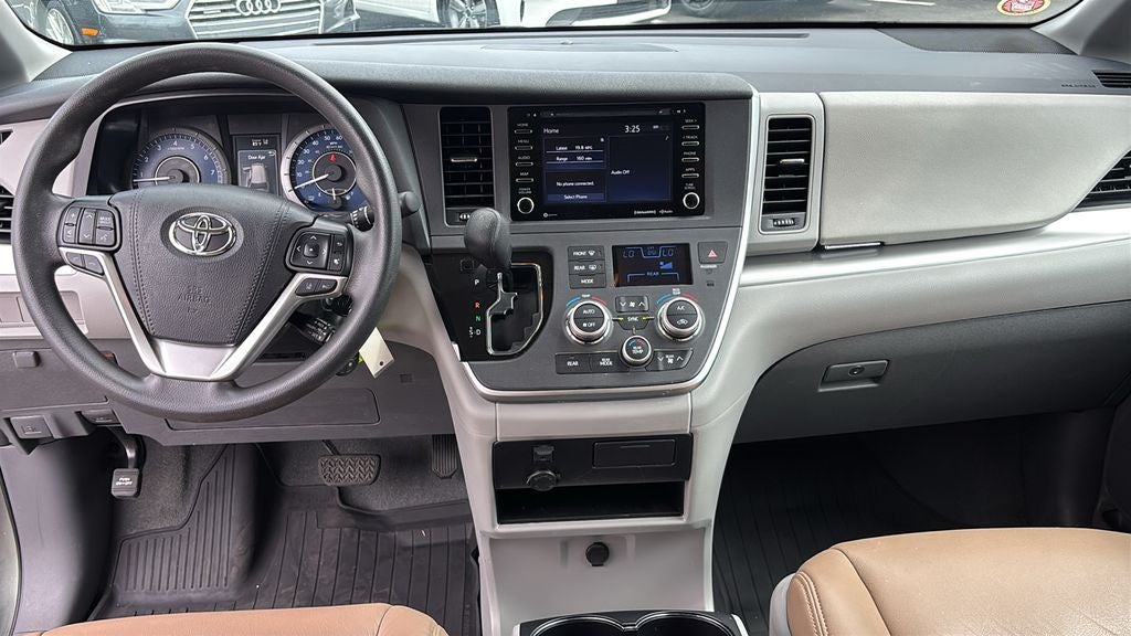 2020 Toyota Sienna LE 8 Passenger