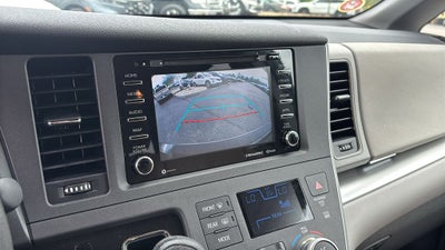 2020 Toyota Sienna LE 8 Passenger