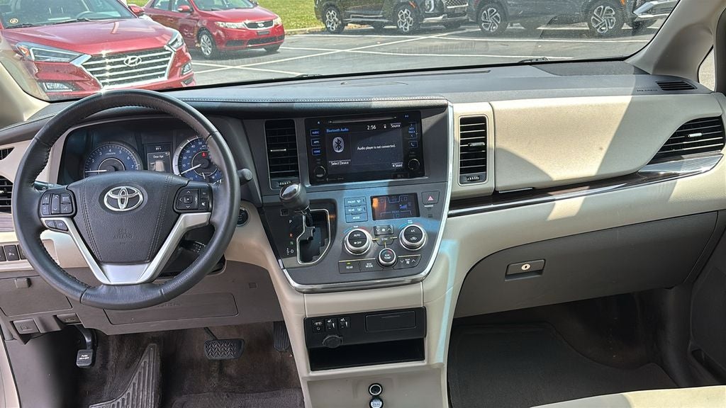 2017 Toyota Sienna XLE 8 Passenger