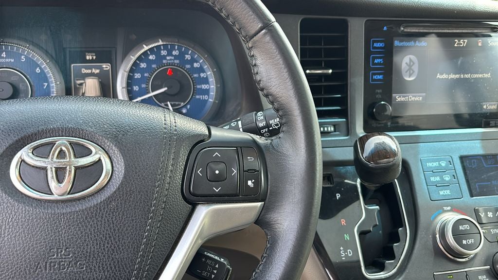 2017 Toyota Sienna XLE 8 Passenger