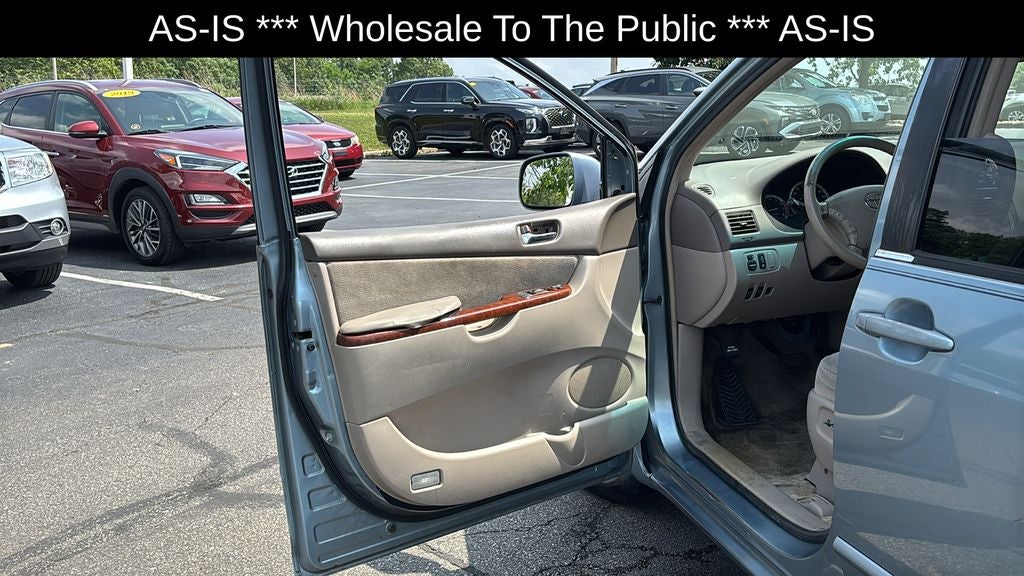 2005 Toyota Sienna XLE