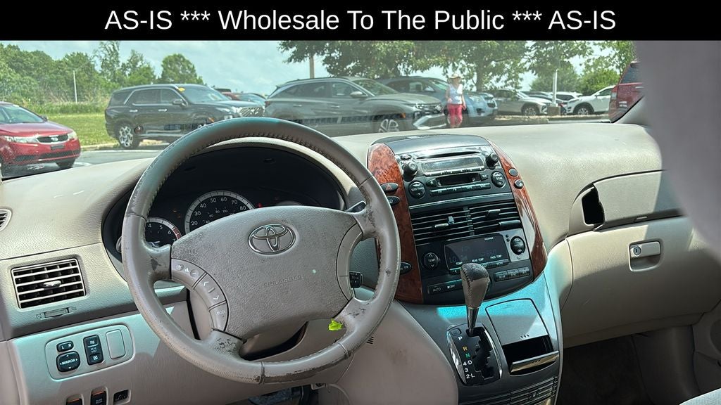 2005 Toyota Sienna XLE