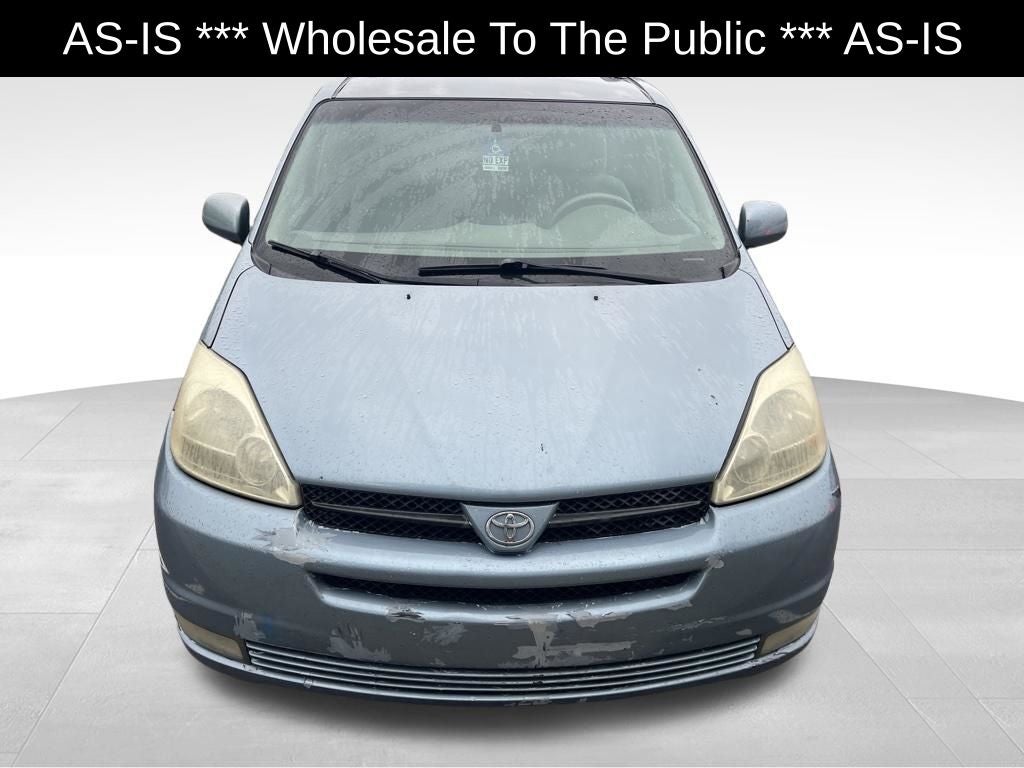 2005 Toyota Sienna XLE