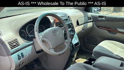 2005 Toyota Sienna XLE