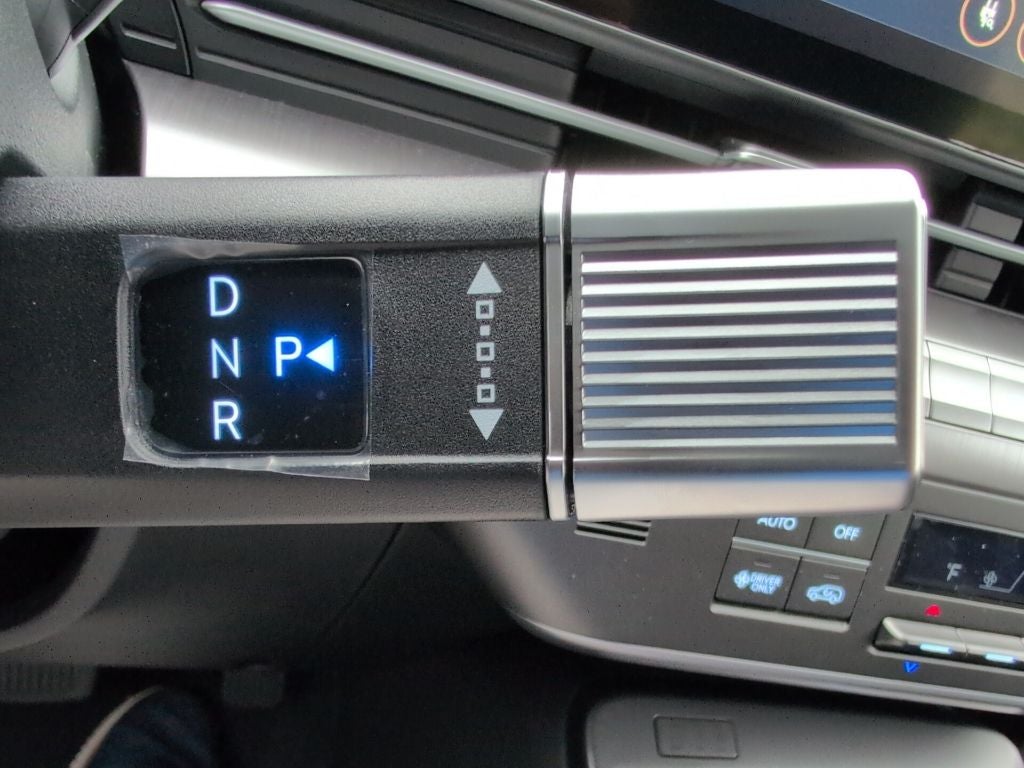 2025 Hyundai KONA ELECTRIC SEL