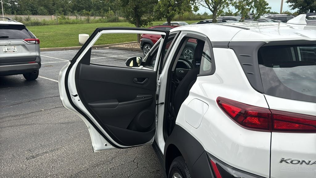 2023 Hyundai KONA SE