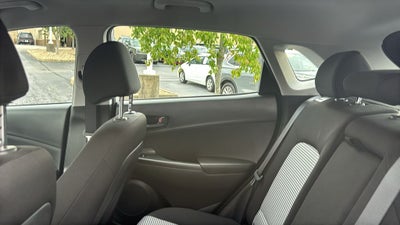 2023 Hyundai KONA SE
