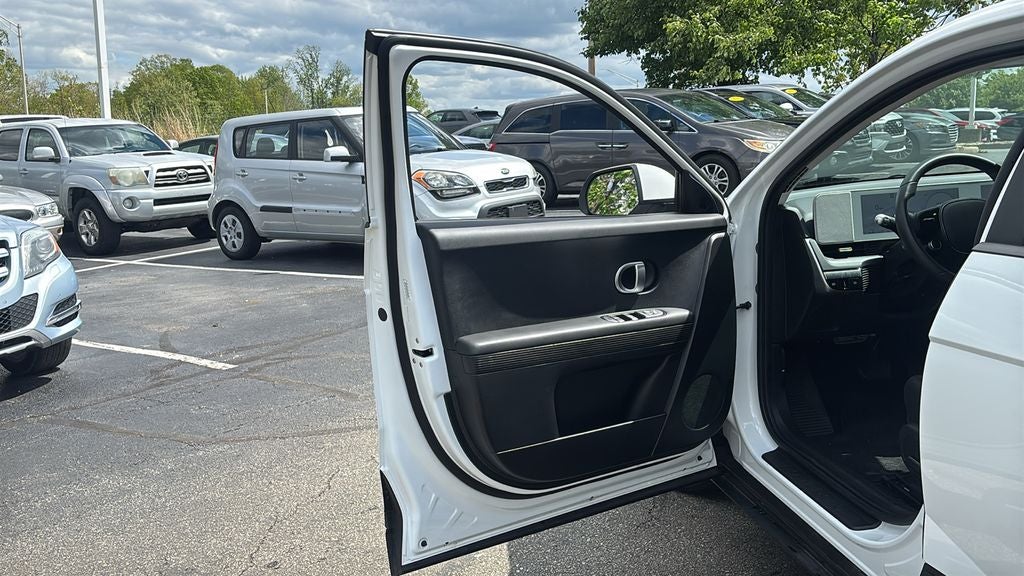 2024 Hyundai IONIQ 5 SE