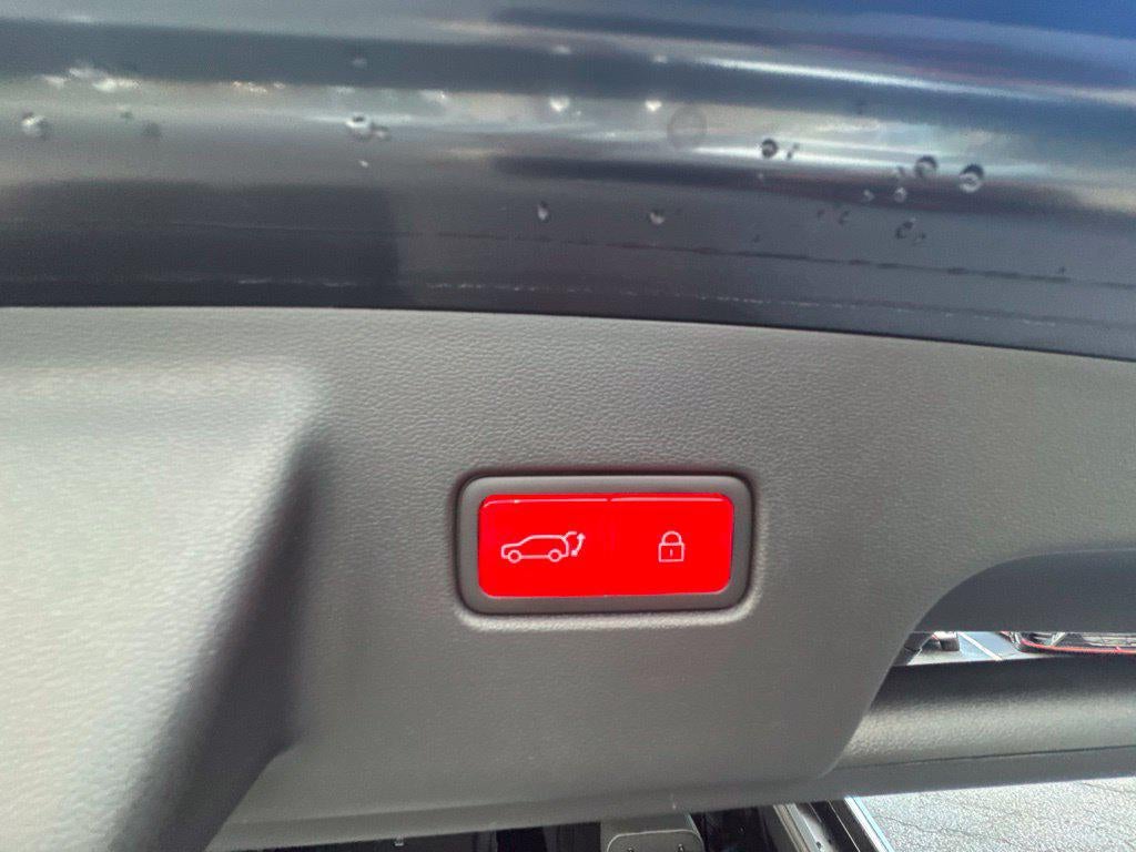 2027 Hyundai PALISADE SEL Premium 7 Passenger